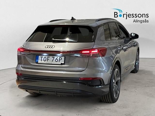 Begagnad Audi Q4 e-tron Proline 194 kW (265 HK) 2022 Tyfongrå metallic SUV