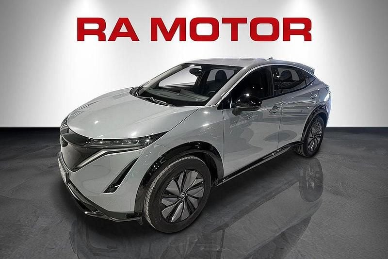 Begagnad Nissan Ariya Advance 160 kW (218 HK) 2022 Ljusgrå SUV