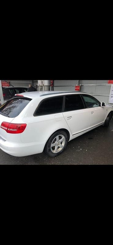 Begagnad Audi A6 170 HK (125 kW) 2011 Kombi