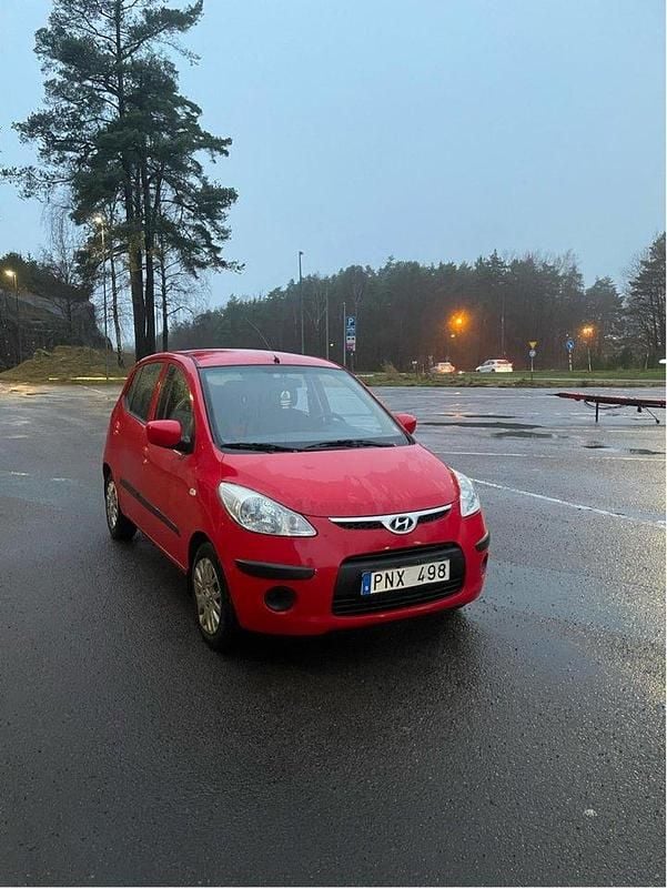 Röd Begagnad 2008 Hyundai i10 Halvkombi | 16 000 kr (Superpris) - Bild 1/4