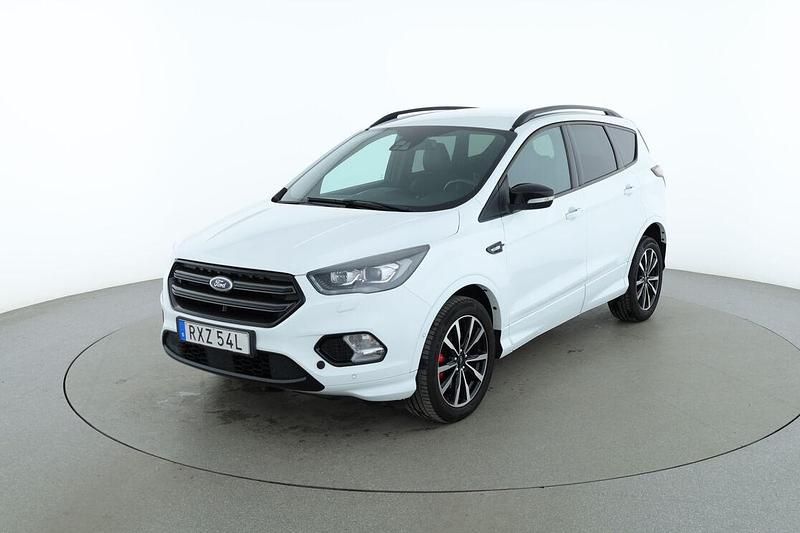 Vit Begagnad 2019 Ford Kuga ST-Line SUV | 192 000 kr (Lite dyr) - Bild 1/3