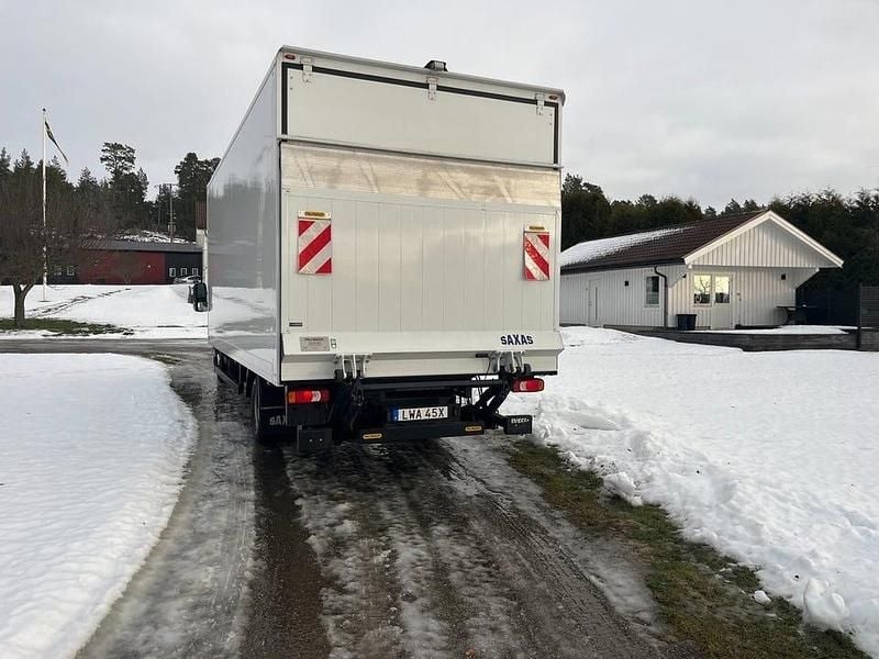 Begagnad Iveco Daily 209 HK (153 kW) 2024 Vit Van