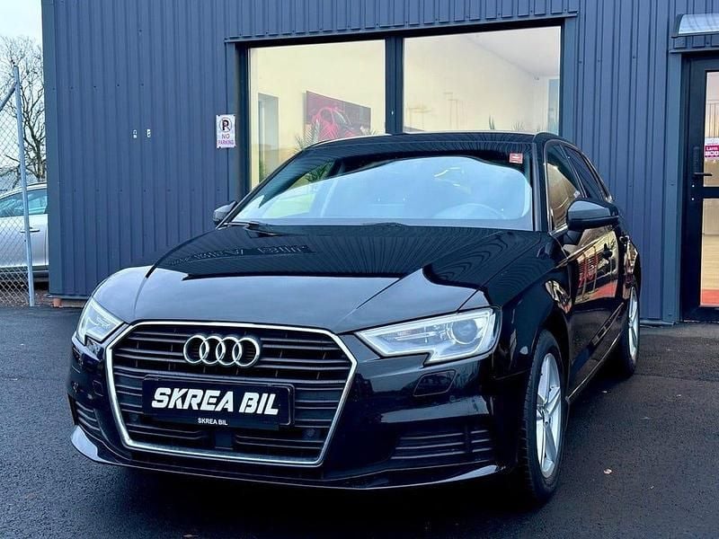 Begagnad Audi A3 116 HK (85 kW) 2018 Svart Kombi