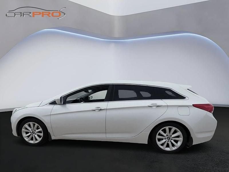 Begagnad Hyundai i40 136 HK (100 kW) 2014 Silver Kombi