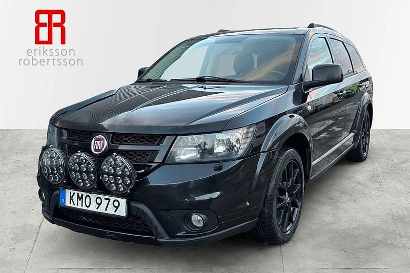 Svart Begagnad 2014 Fiat Freemont SUV | 129 900 kr (Dyr) - Bild 1/4
