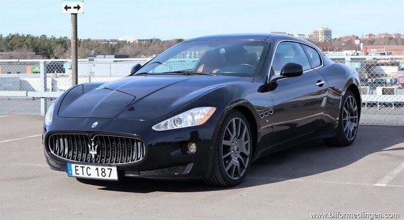 Svart Begagnad 2008 Maserati Granturismo Sportkupé | 359 500 kr - Bild 1/4