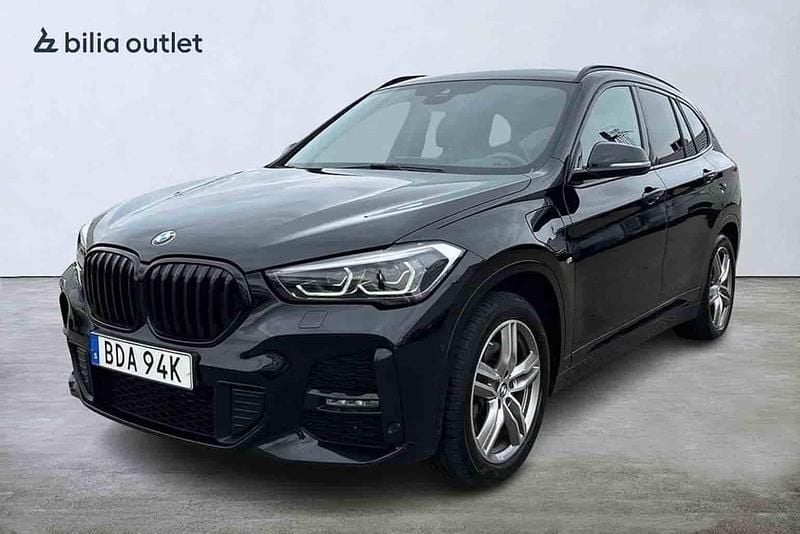 Svart Begagnad 2021 BMW X1 SUV | 319 900 kr - Bild 1/1