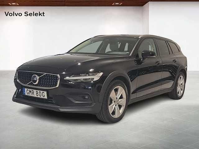 Begagnad 2023 Volvo V60 CC Kombi | 369 000 kr (Bra pris) - Bild 1/4