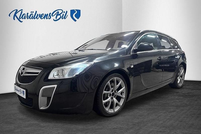 Svart Begagnad 2010 Opel Insignia OPC Kombi | 114 900 kr (Marknadspris) - Bild 1/4