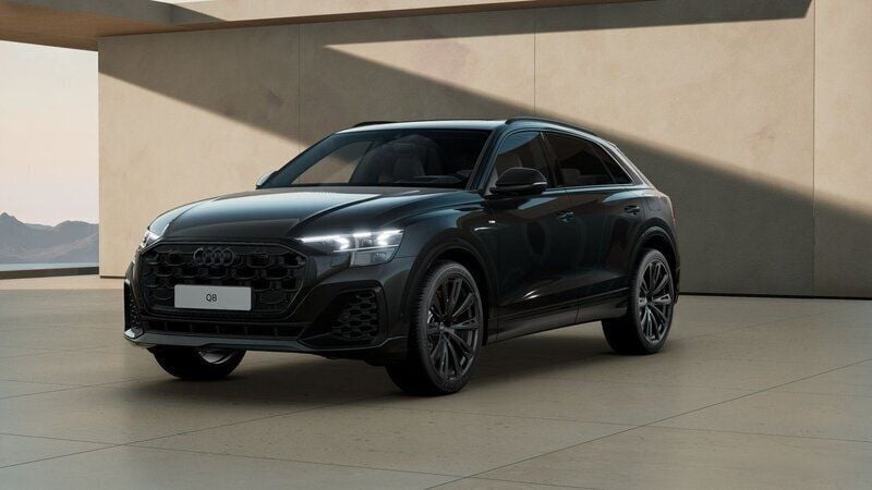 Svart (mytsvart metallic) Ny 2025 Audi Q8 S-Line SUV | 1 324 300 kr (Marknadspris) - Bild 1/4