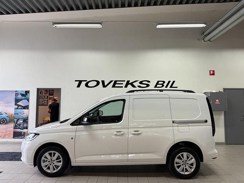 Ny VW Caddy 123 HK (90 kW) 2025 Vit (candyvit) Minibuss