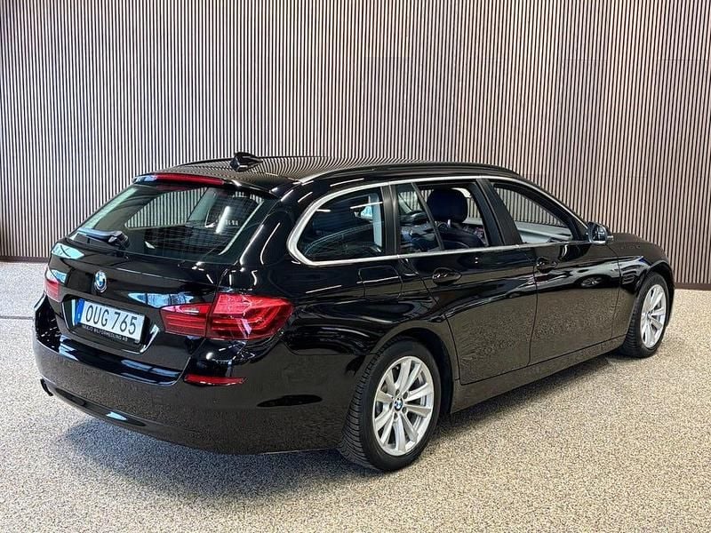 Begagnad BMW 520 190 HK (139 kW) 2015 Svart Kombi
