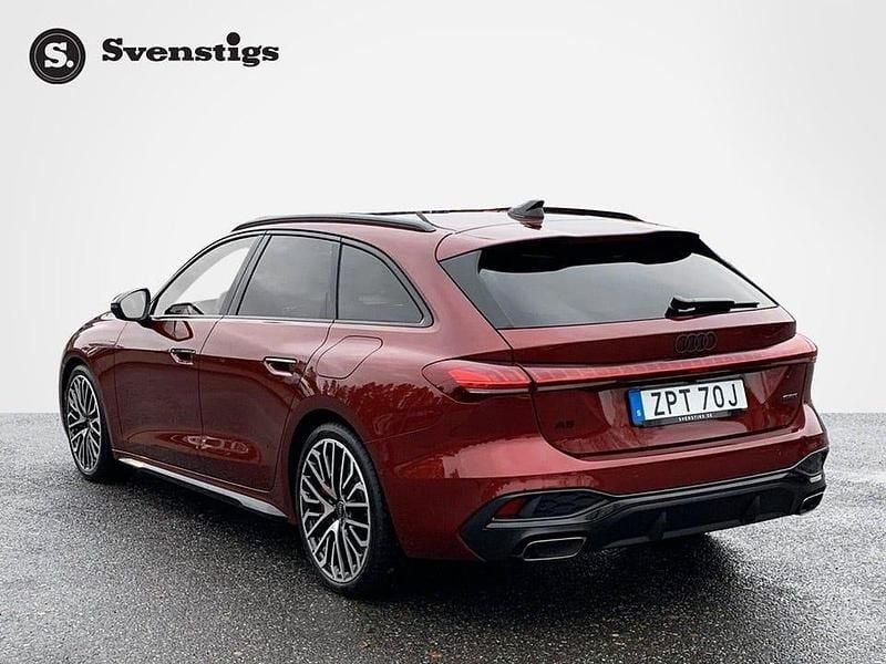 Ny Audi A5 S-Line 252 HK (185 kW) 2025 Grenadinröd metallic Kombi