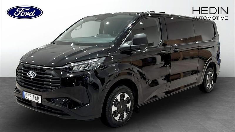 Svart Ny 2025 Ford Transit Custom Trend Pickup | 659 950 kr (Marknadspris) - Bild 1/4