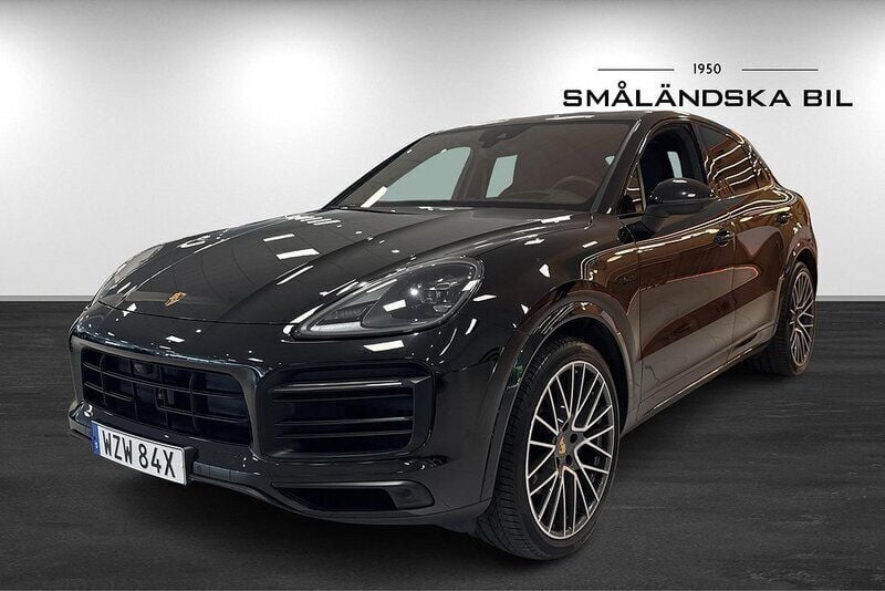 Svart Begagnad 2022 Porsche Cayenne Platinum Edition SUV | 899 000 kr (Marknadspris) - Bild 1/4