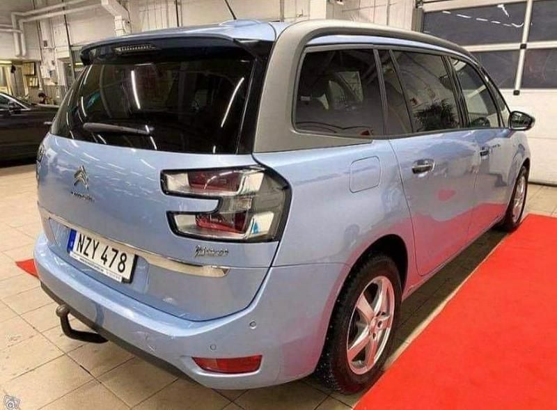 Begagnad Citroën Grand C4 Picasso 116 HK (85 kW) 2013 Den vackra ljusblå färgen Minibuss