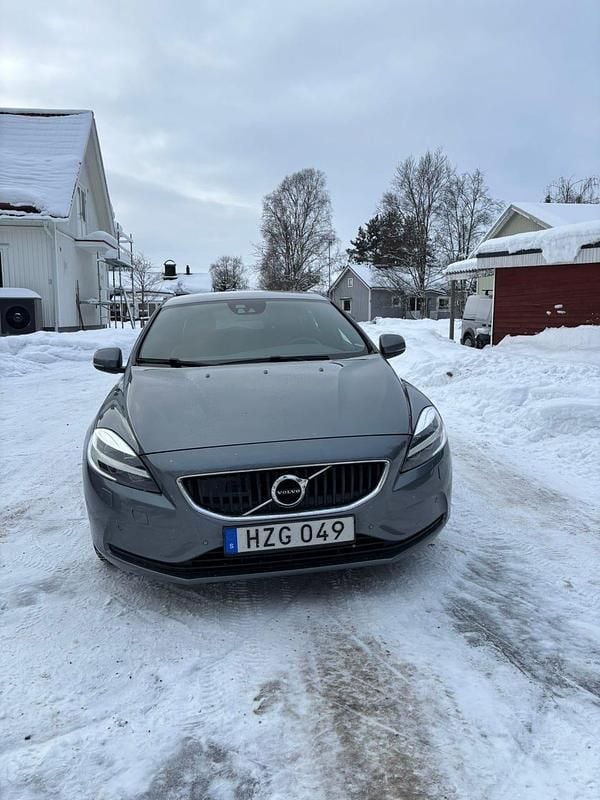 Begagnad Volvo V40 120 HK (88 kW) 2018