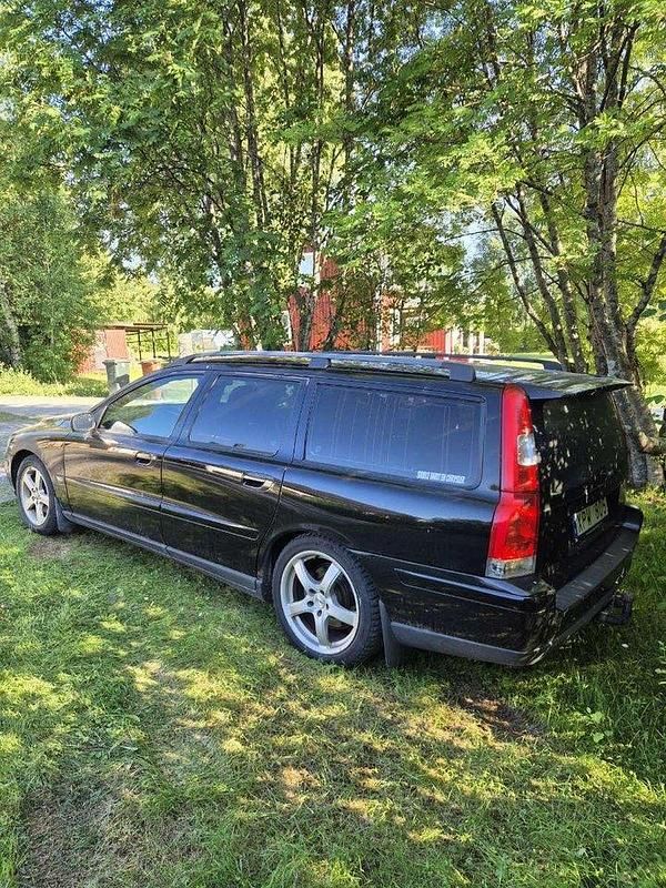 Svart Begagnad 2006 Volvo V70 Business Edition Kombi | 22 000 kr - Bild 1/4