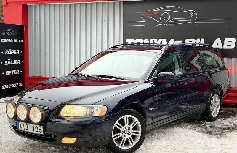 Begagnad Volvo V70 Kinetic 140 HK (102 kW) 2005 Blå Kombi