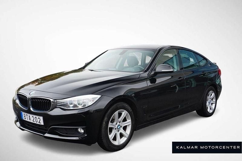 Svart Begagnad 2016 BMW 320 Gran Turismo Halvkombi | 148 900 kr (Bra pris) - Bild 1/4