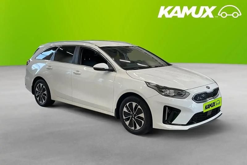 Vit Begagnad 2020 Kia Ceed Kombi | 199 800 kr (Marknadspris) - Bild 1/4