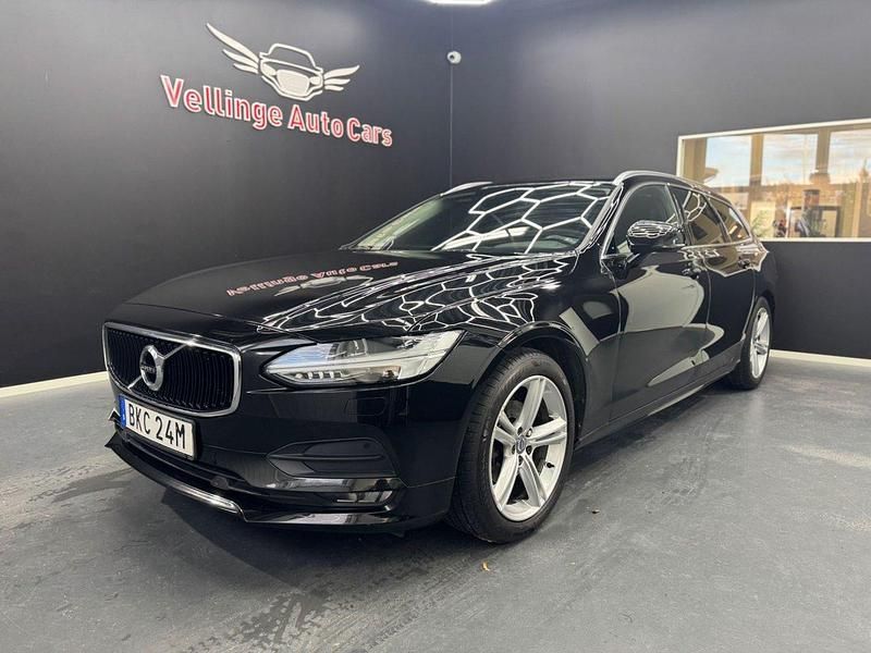 Svart Begagnad 2019 Volvo V90 Momentum Kombi | 189 900 kr (Marknadspris) - Bild 1/4
