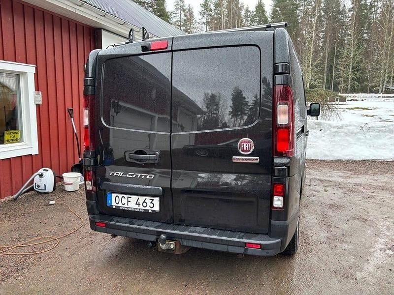 Begagnad Fiat Talento 125 HK (91 kW) 2019 Svart Minibuss