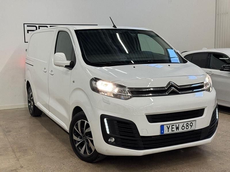 Vit Begagnad 2016 Citroën Jumpy Minibuss | 114 900 kr (Marknadspris) - Bild 1/4
