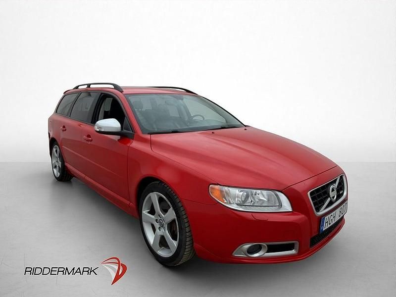 Begagnad Volvo V70 R-Design 231 HK (169 kW) 2010 Röd Kombi