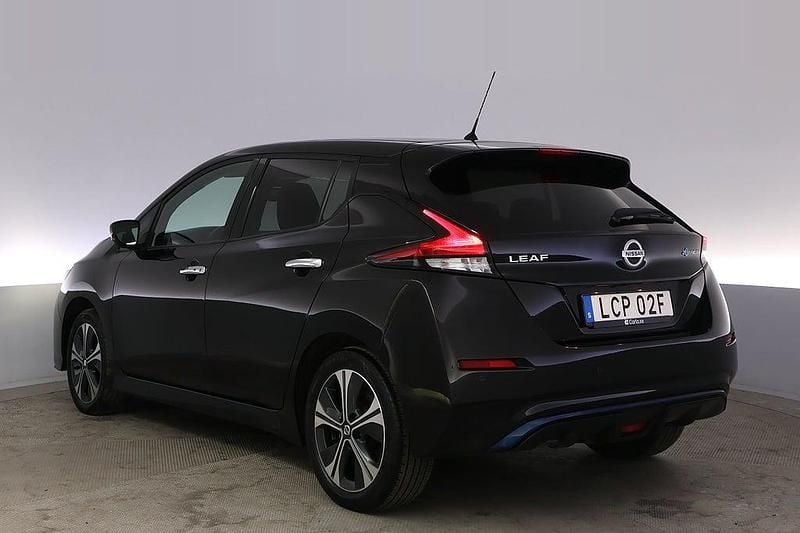 Begagnad Nissan Leaf 360º 160 kW (218 HK) 2020 Svart Halvkombi