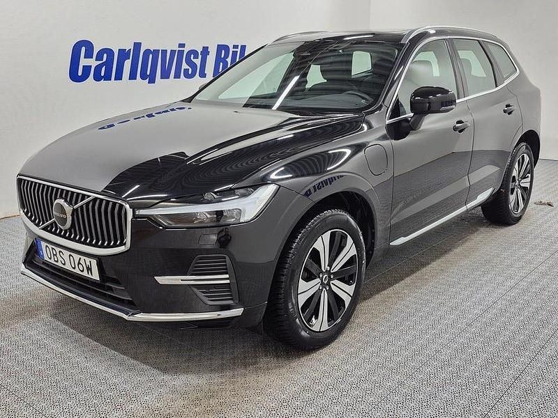 Svart metallic Begagnad 2024 Volvo XC60 Plus SUV | 489 000 kr - Bild 1/4