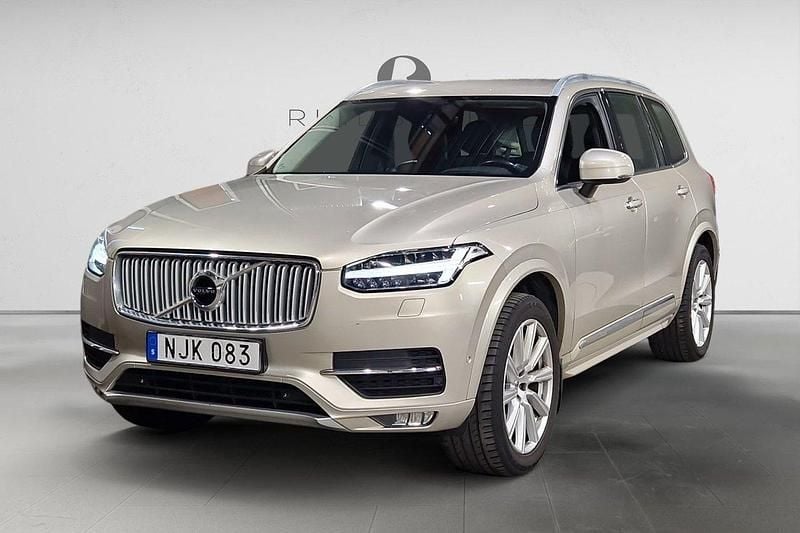Ljusbrun Begagnad 2016 Volvo XC90 Inscription SUV | 289 900 kr (Marknadspris) - Bild 1/3