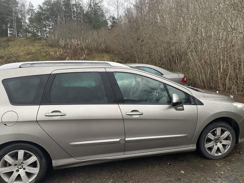 Begagnad 2011 Peugeot 308 Kombi | 34 000 kr (Marknadspris) - Bild 1/4