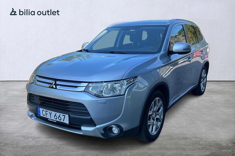 Silver Begagnad 2014 Mitsubishi Outlander SUV | 79 900 kr (Superpris) - Bild 1/4