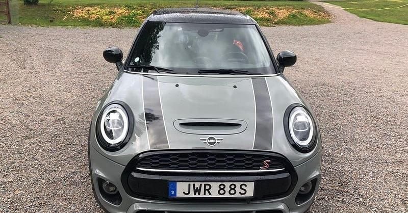 Begagnad 2021 Mini Cooper S Halvkombi | 230 000 kr (Marknadspris) - Bild 1/4