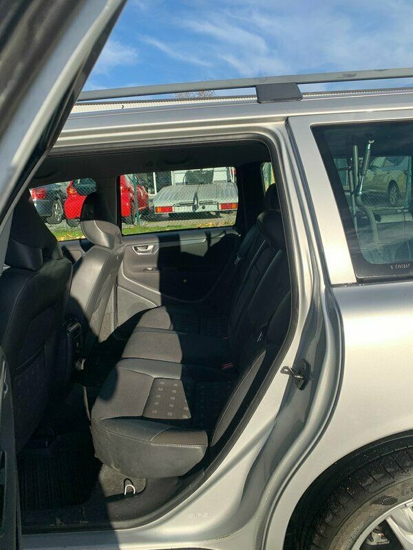 Begagnad Volvo V70 Kinetic 140 HK (102 kW) 2006 Ljusgrå Kombi