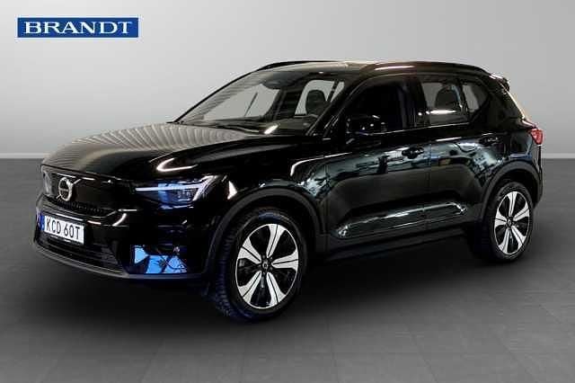 Svart Begagnad 2022 Volvo XC40 Plus SUV | 349 900 kr - Bild 1/3