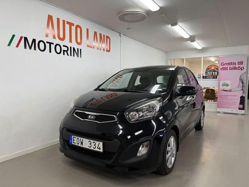Svart Begagnad 2012 Kia Picanto Halvkombi | 49 900 kr (Marknadspris) - Bild 1/4