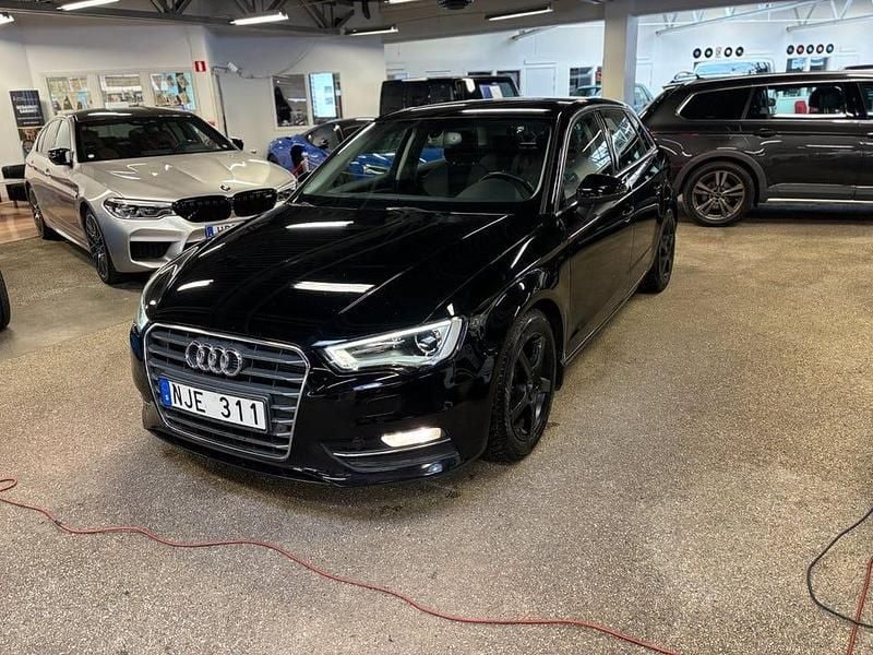 Begagnad Audi A3 Ambition 122 HK (89 kW) 2014 Svart