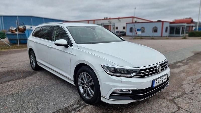 Begagnad VW Passat Pro 150 HK (110 kW) 2018 Vit Kombi