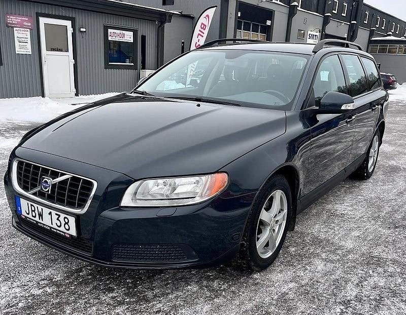 Begagnad Volvo V70 Kinetic 145 HK (106 kW) 2008 Grå Kombi