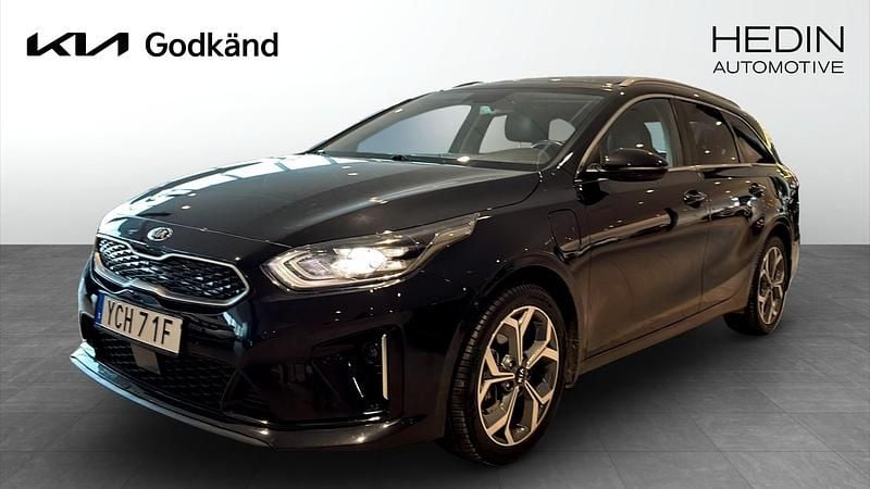 Begagnad 2021 Kia Ceed Advance Halvkombi | 234 900 kr - Bild 1/4
