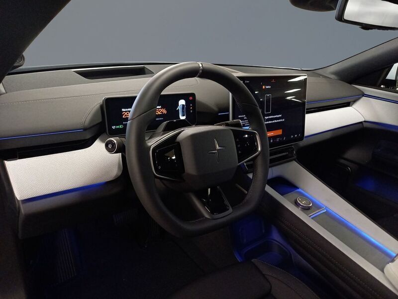 Begagnad Polestar 4 Long Range Dual motor 405 kW (551 HK) 2024 Silver SUV