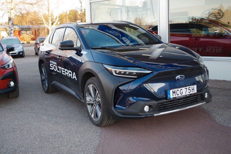 Blå Begagnad 2023 Subaru Solterra SUV | 569 000 kr (Dyr) - Bild 1/1
