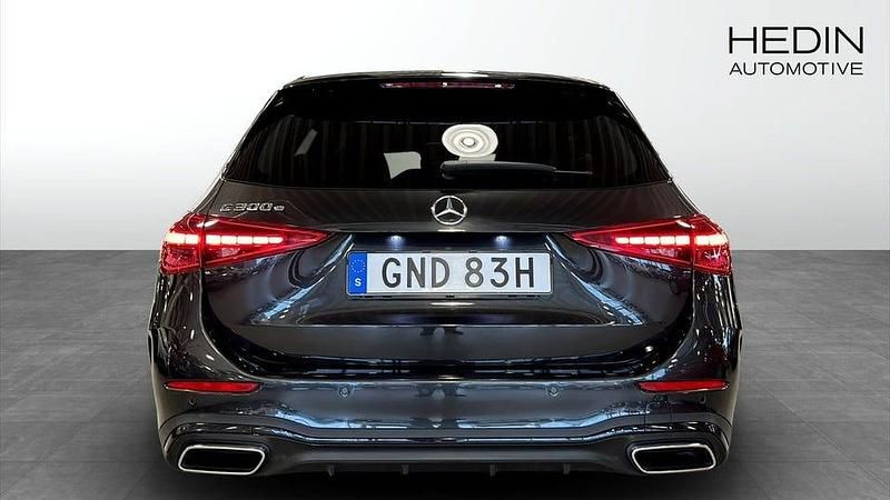 Begagnad Mercedes E300 AMG 204 HK (150 kW) 2022 Grå Kombi