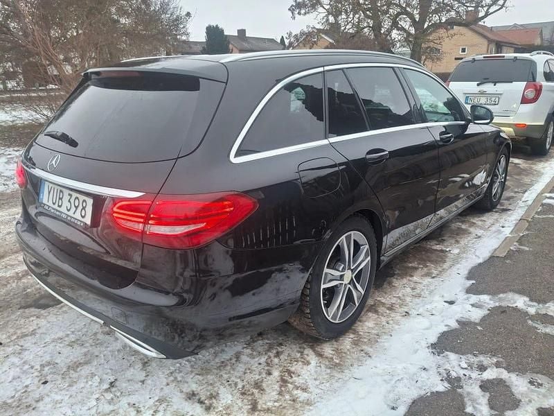 Begagnad Mercedes C220 170 HK (125 kW) 2018