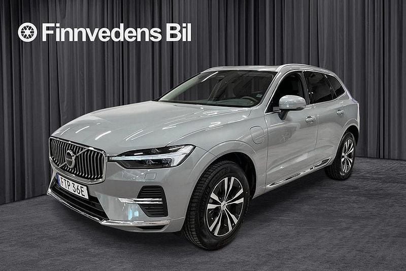 Grå Begagnad 2024 Volvo XC60 Core SUV | 523 800 kr (Bra pris) - Bild 1/4