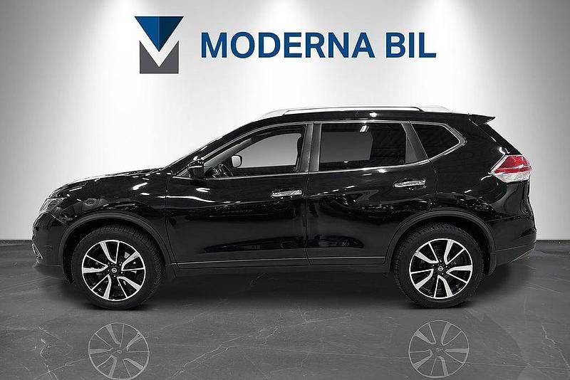 Begagnad Nissan X-Trail 360º 131 HK (96 kW) 2016 Svart SUV