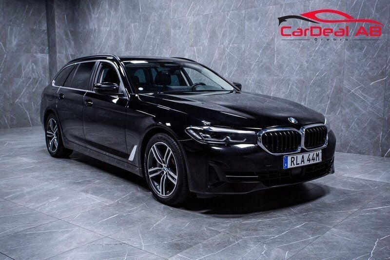 Svart Begagnad 2020 BMW 530e Kombi | 254 800 kr (Bra pris) - Bild 1/4