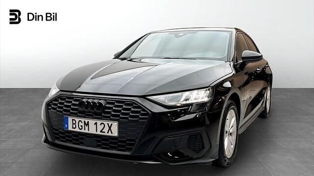 Brilliantsvart Begagnad 2023 Audi A3 Proline | 254 000 kr (Marknadspris) - Bild 1/4